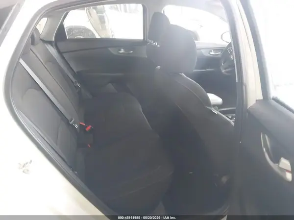 3KPF24AD4KE046597 2019 KIA FORTE - Image 8