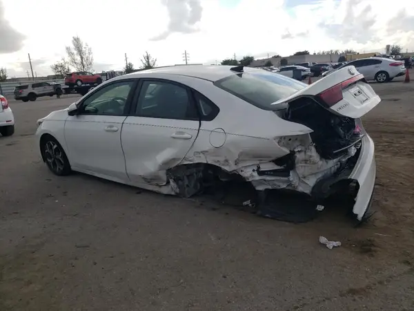 3KPF24AD4KE050164 2019 KIA FORTE - Image 2