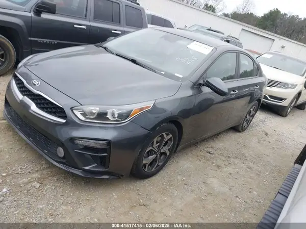 3KPF24AD4KE052321 2019 KIA FORTE - Image 2