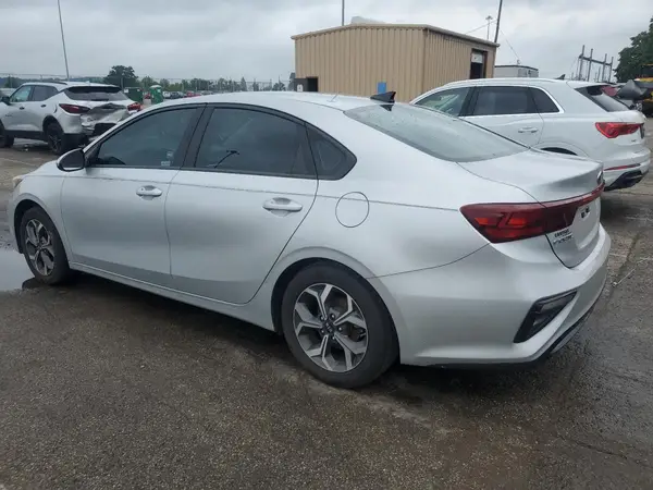 3KPF24AD4KE057048 2019 KIA FORTE - Image 2