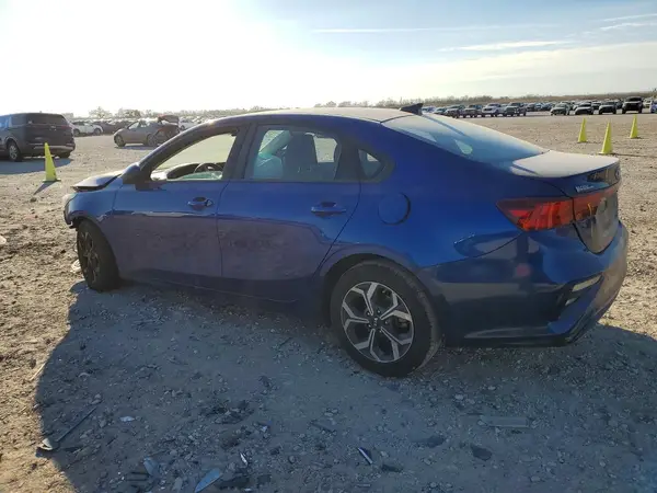 3KPF24AD4KE057650 2019 KIA FORTE - Image 2