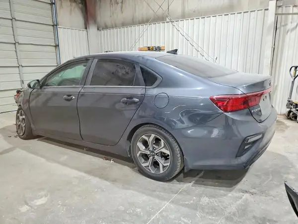 3KPF24AD4KE059141 2019 KIA FORTE - Image 2