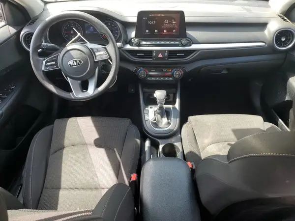 3KPF24AD4KE060404 2019 KIA FORTE - Image 8
