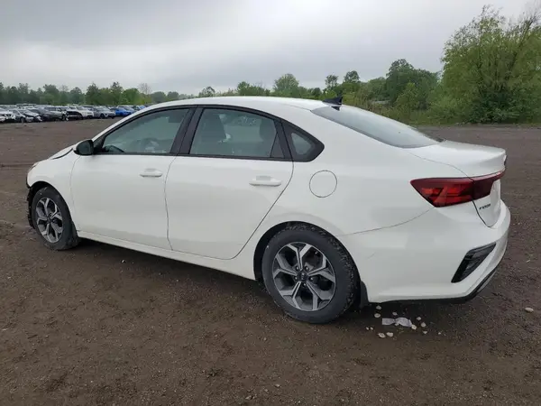 3KPF24AD4KE060581 2019 KIA FORTE - Image 2