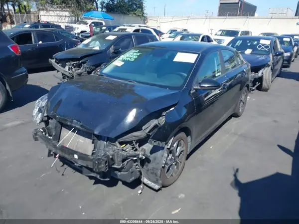 3KPF24AD4KE060838 2019 KIA FORTE - Image 2
