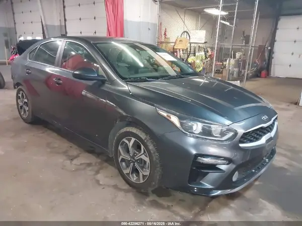3KPF24AD4KE061732 2019 KIA FORTE - Image 1