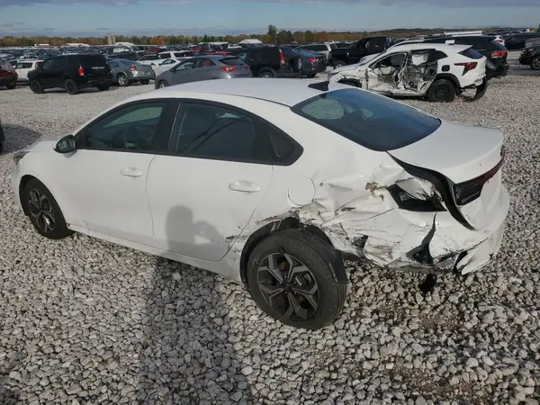 3KPF24AD4KE062136 2019 KIA FORTE - Image 2