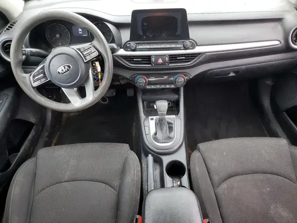 3KPF24AD4KE065585 2019 KIA FORTE - Image 8