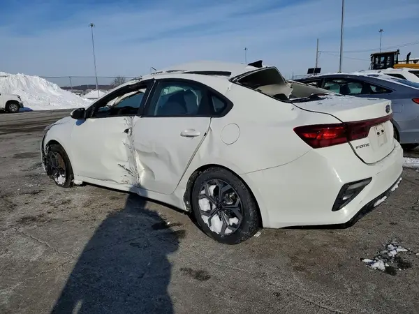 3KPF24AD4KE071497 2019 KIA FORTE - Image 2