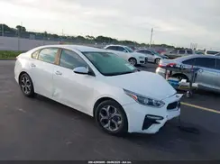 3KPF24AD4KE071922 2019 KIA FORTE