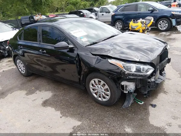 3KPF24AD4KE075503 2019 KIA FORTE - Image 1