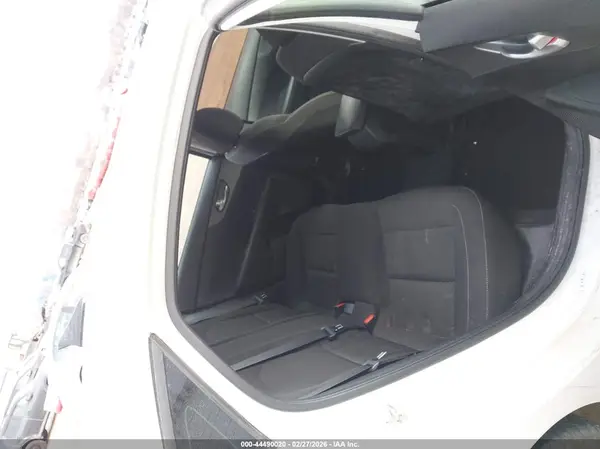 3KPF24AD4KE075985 2019 KIA FORTE - Image 8