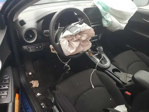 3KPF24AD4KE076361 2019 KIA FORTE - Image 8