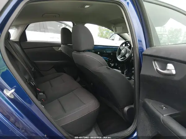 3KPF24AD4KE076618 2019 KIA FORTE - Image 8