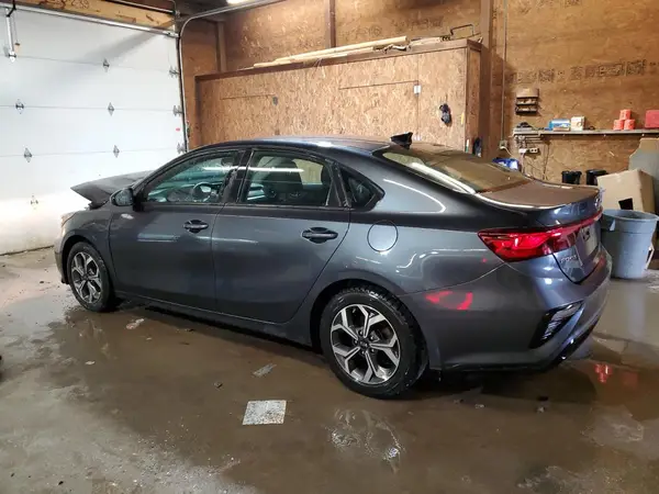 3KPF24AD4KE076649 2019 KIA FORTE - Image 2