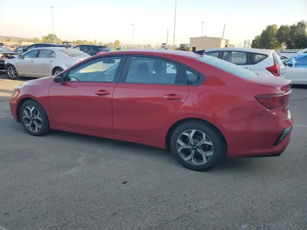 3KPF24AD4KE077025 2019 KIA FORTE - Image 2