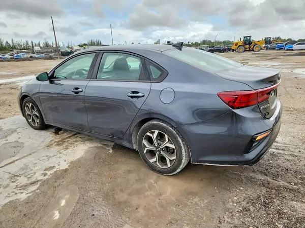 3KPF24AD4KE081494 2019 KIA FORTE - Image 2