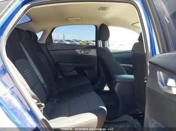3KPF24AD4KE081933 2019 KIA FORTE - Image 8
