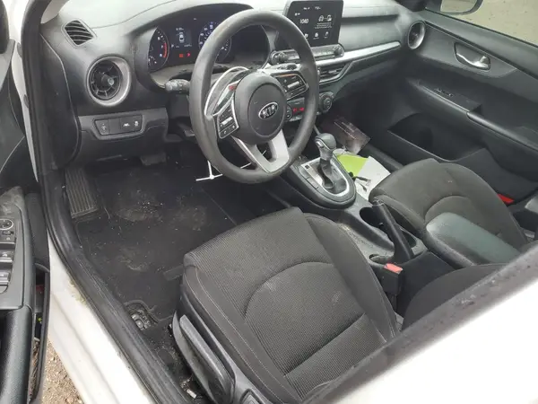 3KPF24AD4KE082189 2019 KIA FORTE - Image 8