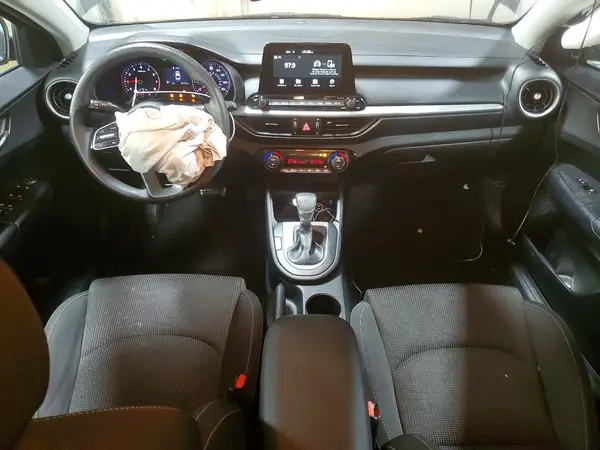3KPF24AD4KE083374 2019 KIA FORTE - Image 8