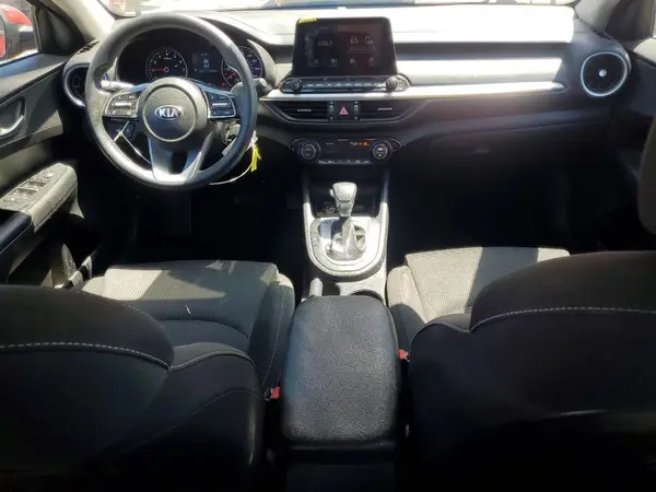 3KPF24AD4KE084024 2019 KIA FORTE - Image 8