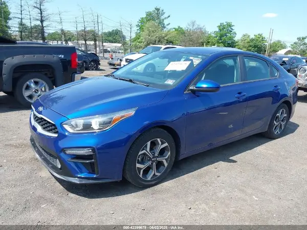 3KPF24AD4KE087201 2019 KIA FORTE - Image 2