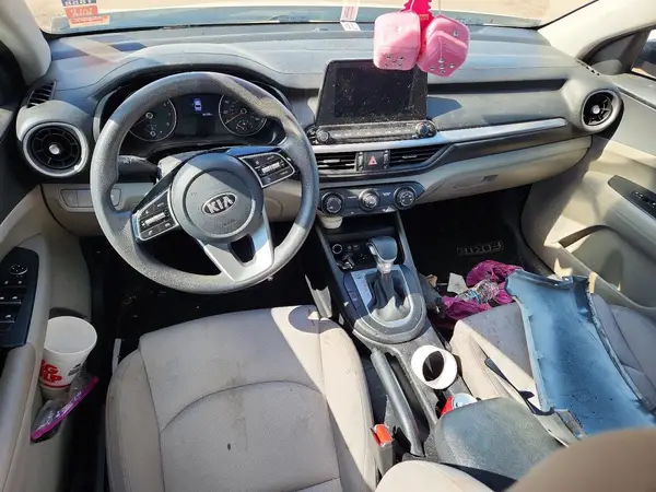 3KPF24AD4KE087845 2019 KIA FORTE - Image 8