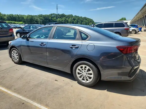3KPF24AD4KE088168 2019 KIA FORTE - Image 2