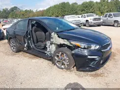 3KPF24AD4KE092740 2019 KIA FORTE