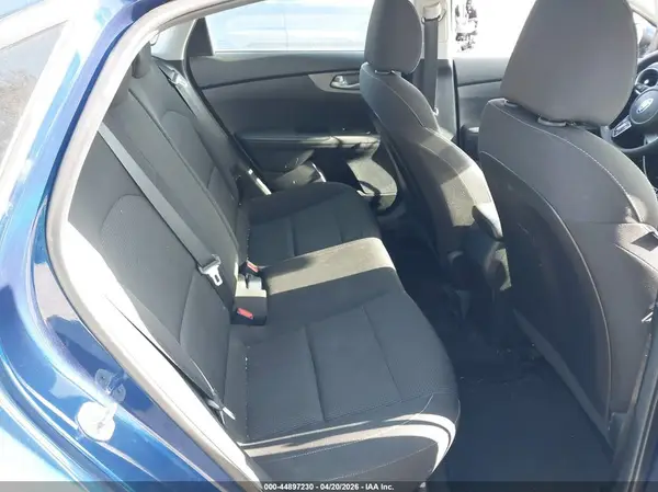 3KPF24AD4KE094925 2019 KIA FORTE - Image 8