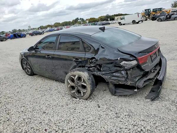 3KPF24AD4KE096089 2019 KIA FORTE - Image 2