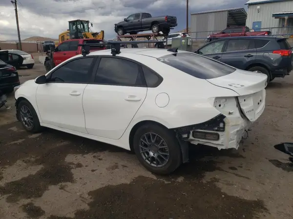 3KPF24AD4KE097386 2019 KIA FORTE - Image 2