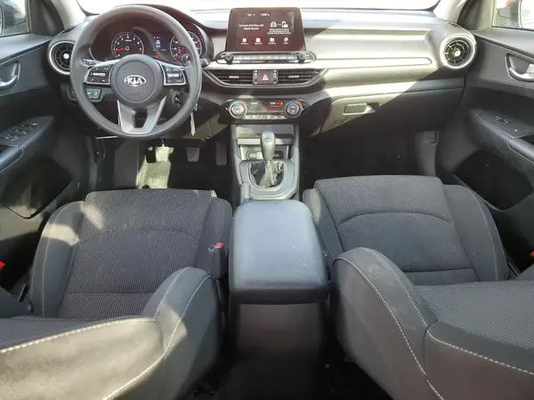 3KPF24AD4KE106345 2019 KIA FORTE - Image 8