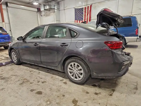 3KPF24AD4KE106457 2019 KIA FORTE - Image 2