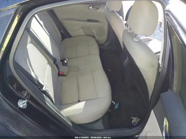 3KPF24AD4KE108368 2019 KIA FORTE - Image 8