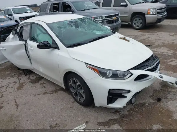 3KPF24AD4KE108466 2019 KIA FORTE - Image 1