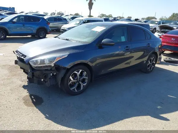 3KPF24AD4KE108662 2019 KIA FORTE - Image 2