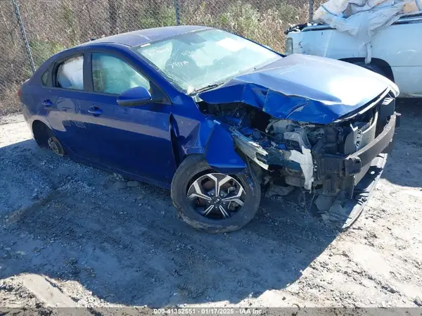 3KPF24AD4KE109357 2019 KIA FORTE - Image 1