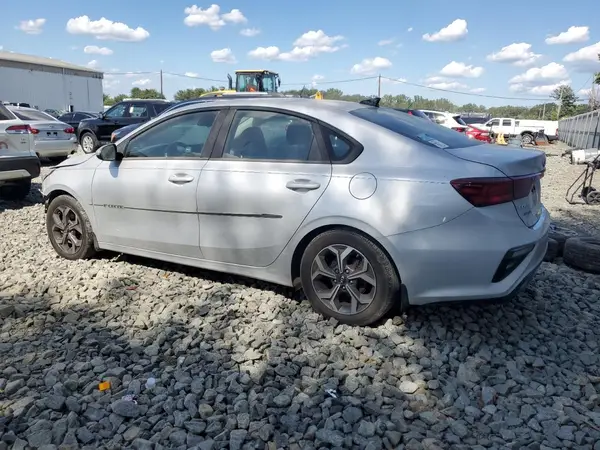 3KPF24AD4KE109603 2019 KIA FORTE - Image 2