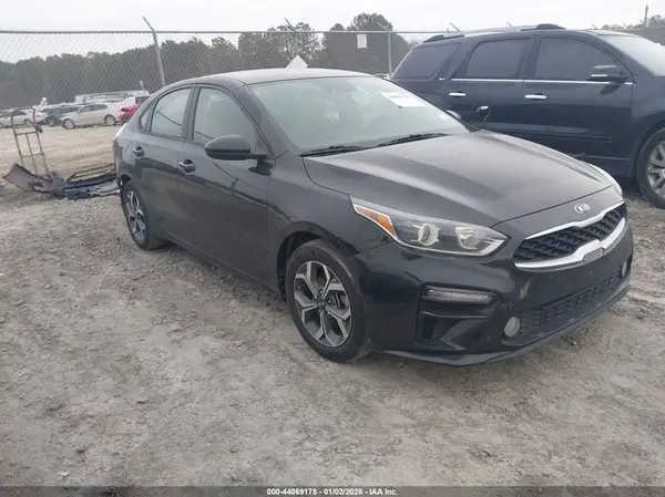 3KPF24AD4KE109746 2019 KIA FORTE - Image 1