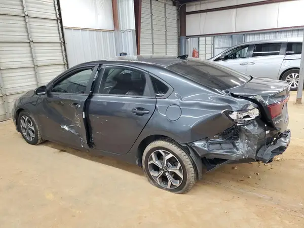 3KPF24AD4KE111741 2019 KIA FORTE - Image 2