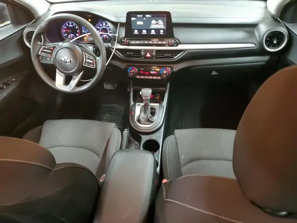3KPF24AD4KE111741 2019 KIA FORTE - Image 8