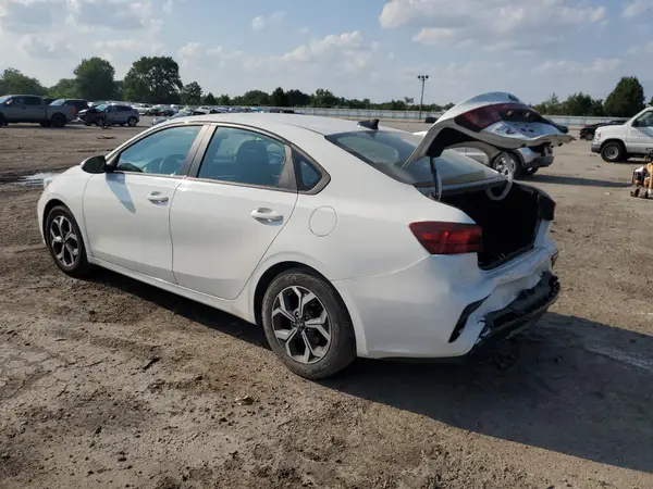 3KPF24AD4KE112419 2019 KIA FORTE - Image 2