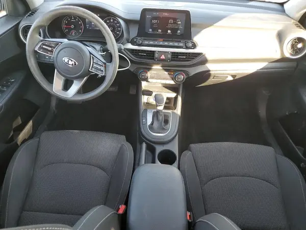 3KPF24AD4KE117409 2019 KIA FORTE - Image 8
