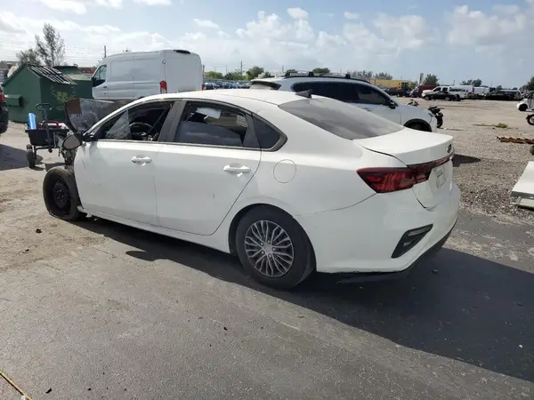 3KPF24AD4KE123887 2019 KIA FORTE - Image 2