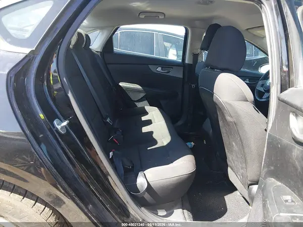 3KPF24AD4KE127406 2019 KIA FORTE - Image 8