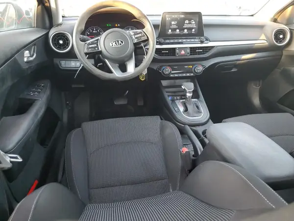3KPF24AD4KE127485 2019 KIA FORTE - Image 8