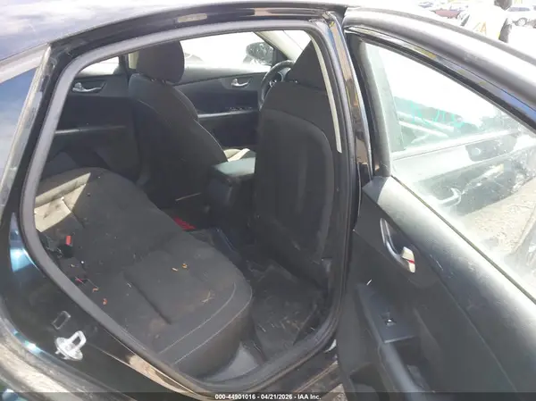 3KPF24AD4KE130841 2019 KIA FORTE - Image 8