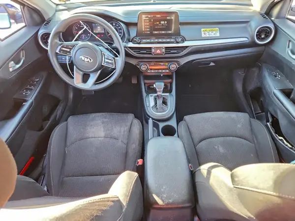 3KPF24AD4KE130869 2019 KIA FORTE - Image 8