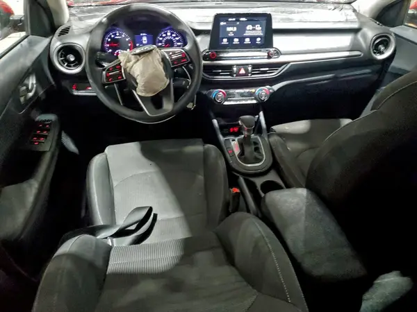 3KPF24AD4KE131018 2019 KIA FORTE - Image 8